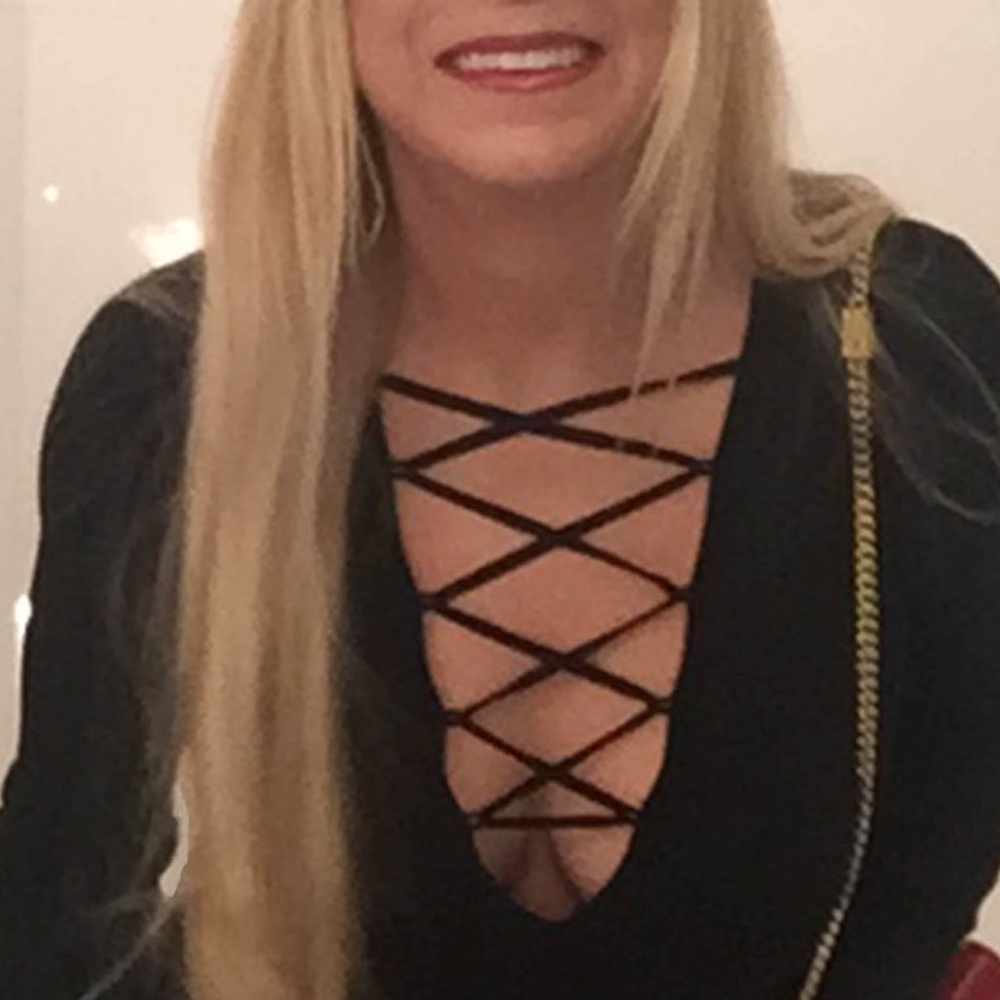 DRESS=Black stretch knit criss cross chest  size m